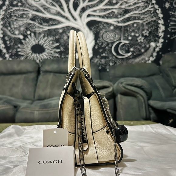 Coach soho shoulder bag  Cream Leather Handbag Crossbody purse - Picture 15 of 17